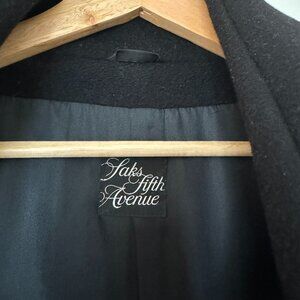 Saks Fifth Avenue Wool and Cashmere winter coat Black size 8